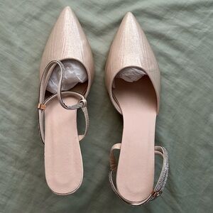 Elegant Cream Women's Shoes with Rhinestone Strap